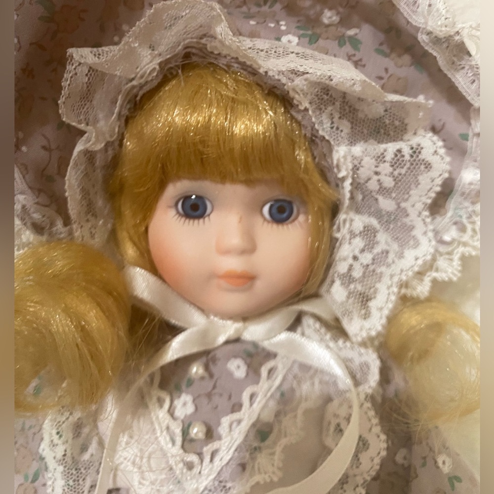 Porcelain Doll - Picture 3 of 5